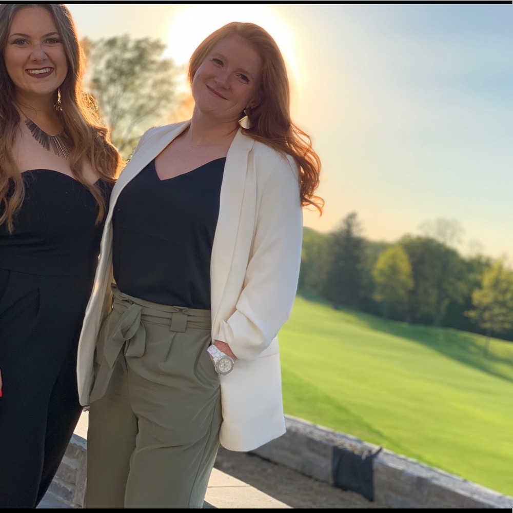 Meet your Posher, Devin